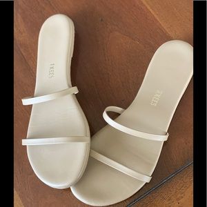 TKEES Gemma sandals